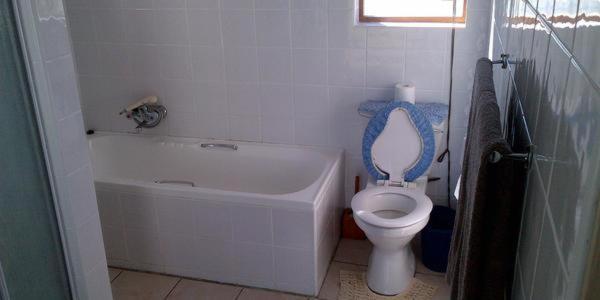 Gansbaai Lodge & Backpackers Exterior photo